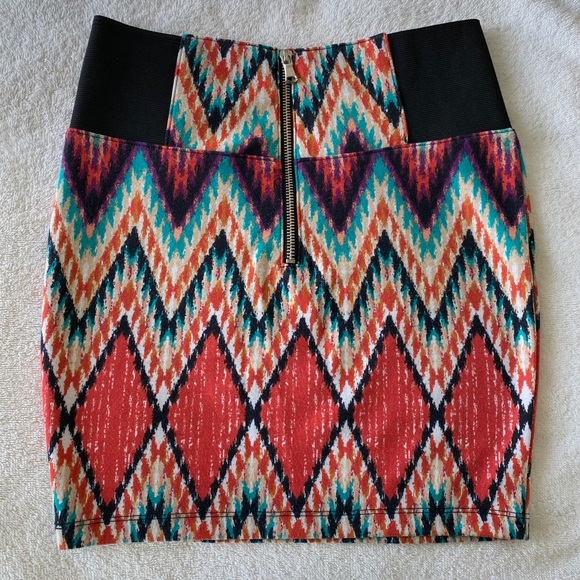 Printed Skirt - Picture 2 of 5
